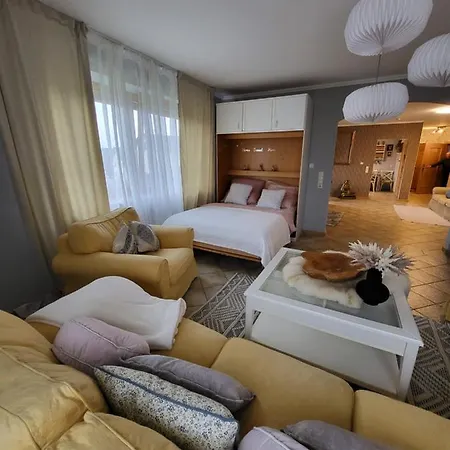 Apartment Luxurious Country Side
